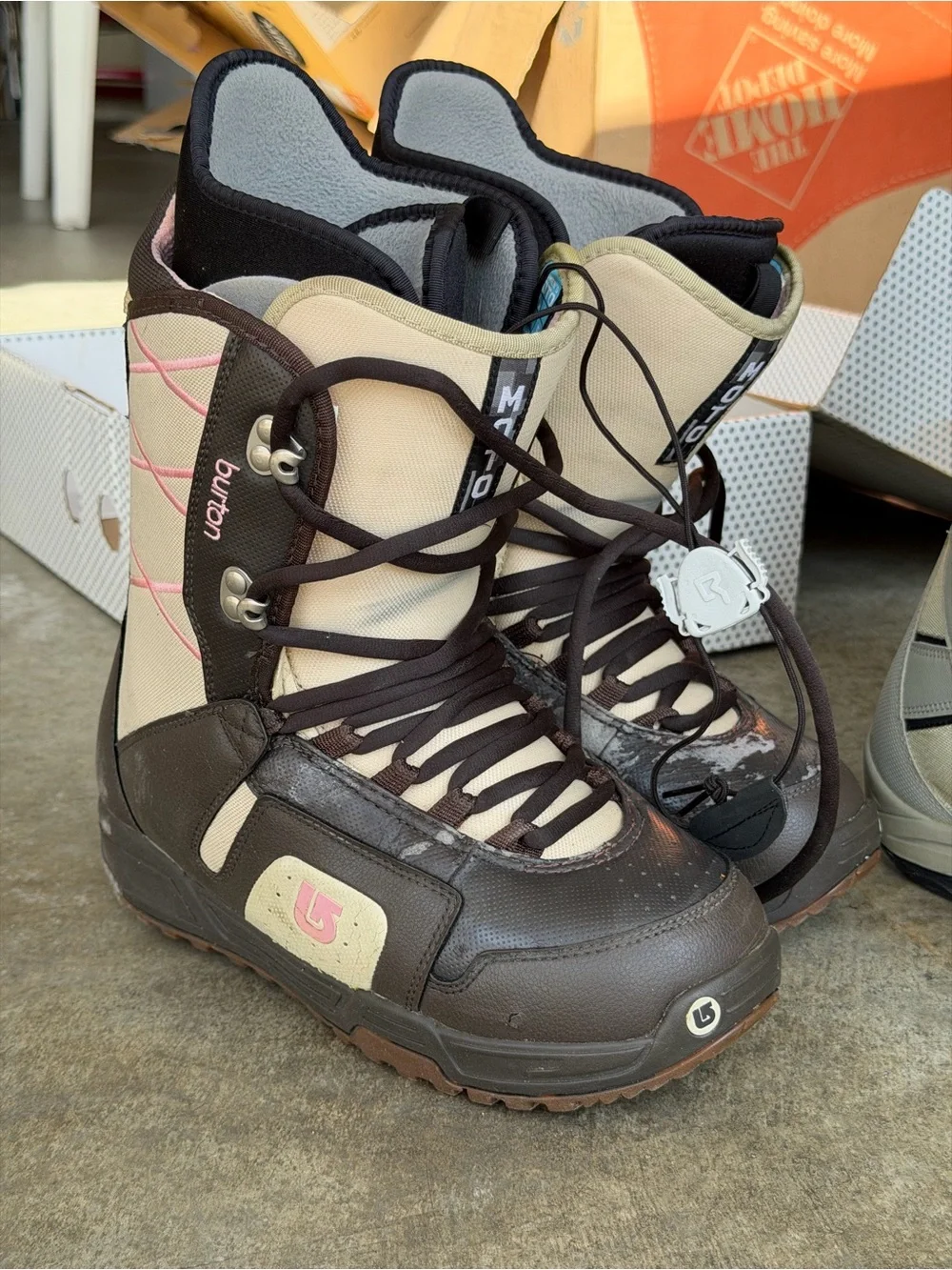 Burton Beige and Brown Women's Snowboard Boots with Pink Accent Size 7